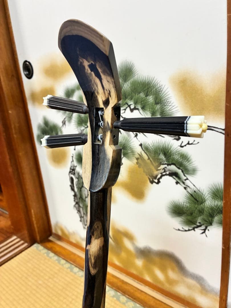 沖縄三線 伊江島クルチ(黒木) ユナー！与那城型 本皮一枚張り - メルカリ