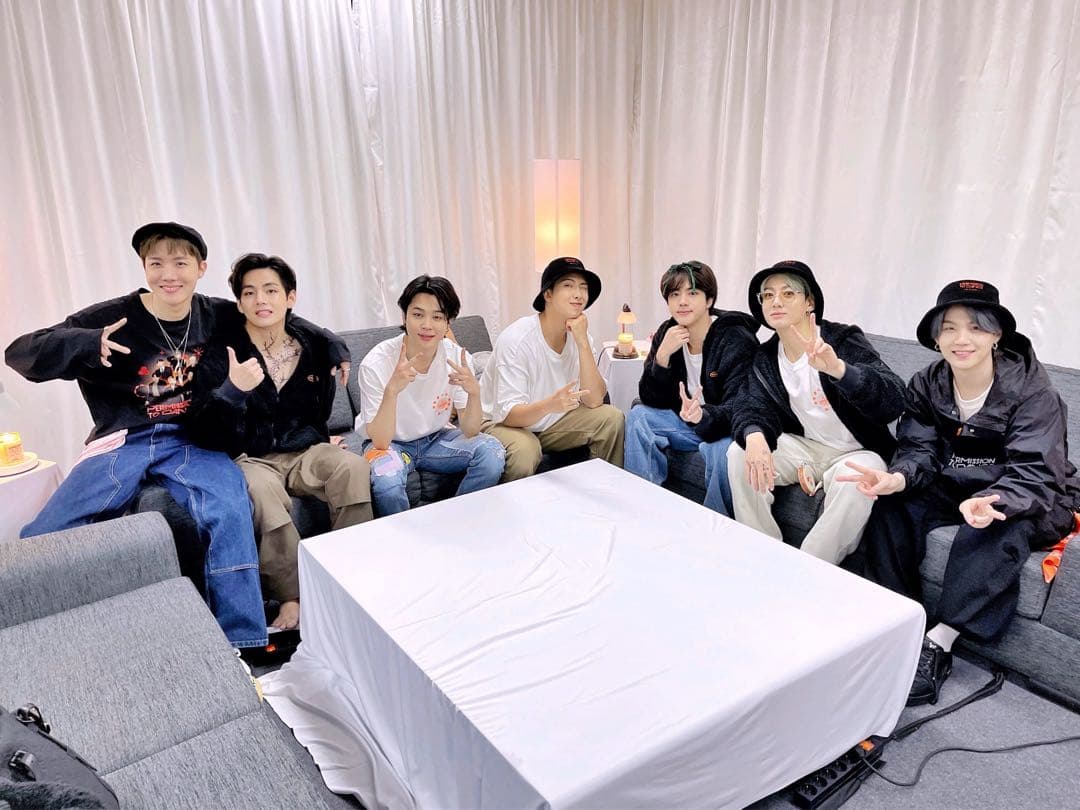 BTS PERMISSION TO DANCE ボディーバッグ　新品　ユンギ着用