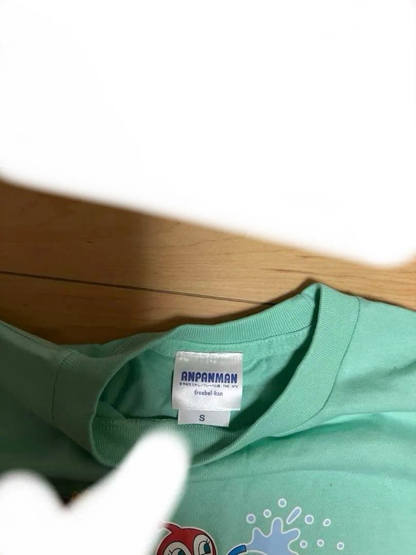 ディズニーミッキー、しんちゃん、アンパンマンのTシャツ、S、M、Lサイズ