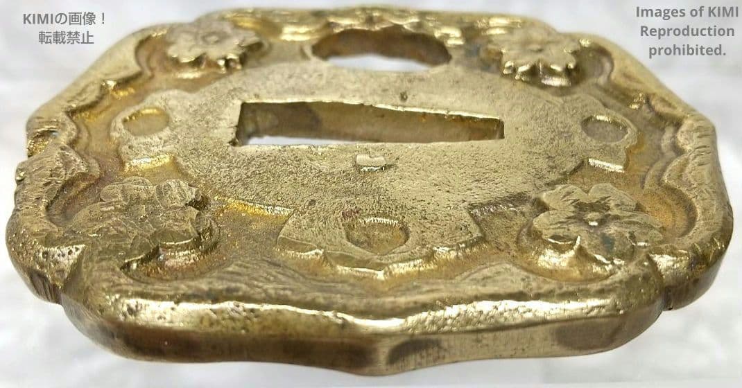 九八式軍刀の鍔 真鍮製 桜 九八式軍刀 B Gunto Tsuba 軍装美術