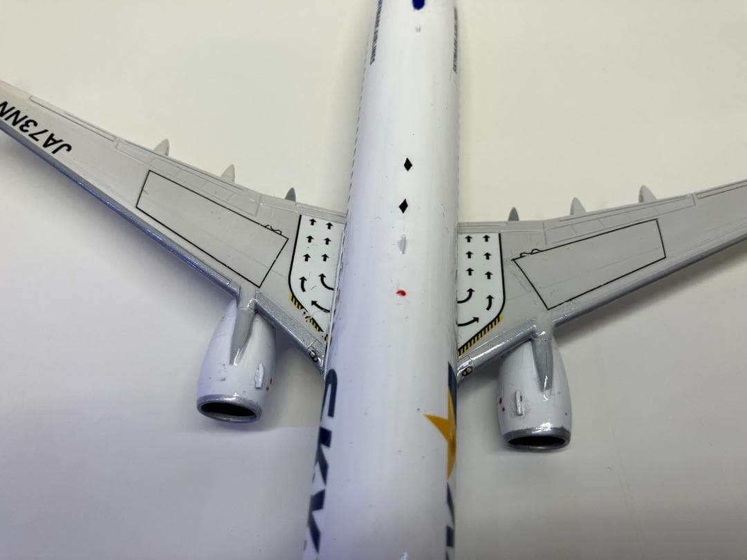 スカイマークボーイング737-800　1/200スケールプラモデル完成品