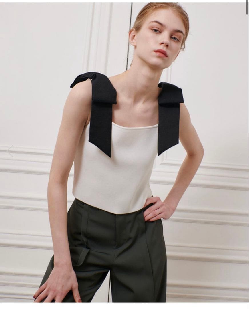 ルルウィルビー　ショルダーリボンミニタンクプルオーバー