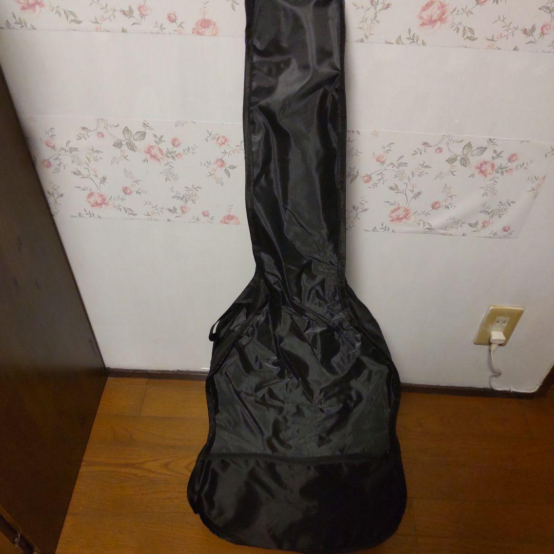 新品！ホワイトカッタウェイアコースティックギター、ソフトケース、付属品付