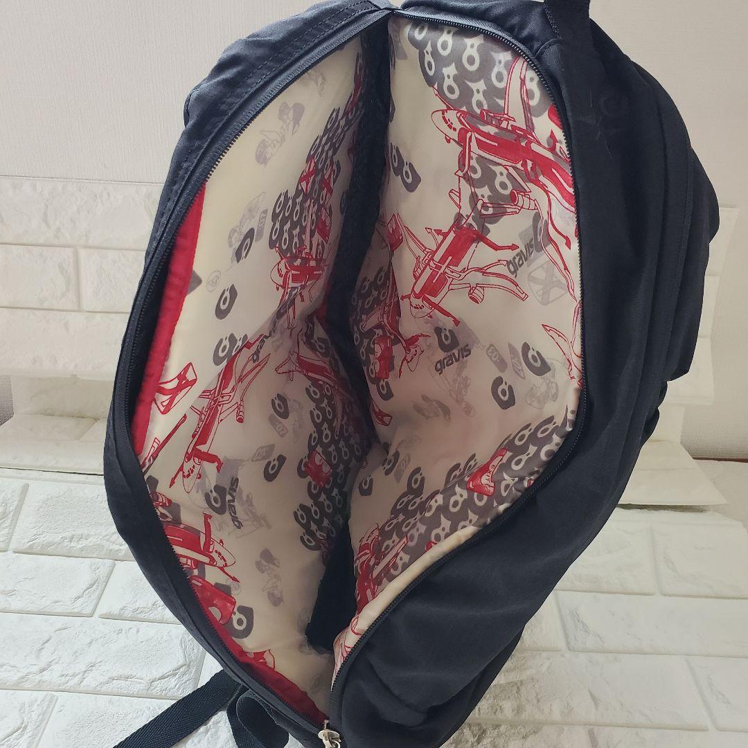 極美品 gravis メトロ バックパック グラビス PC収納部有 リュック