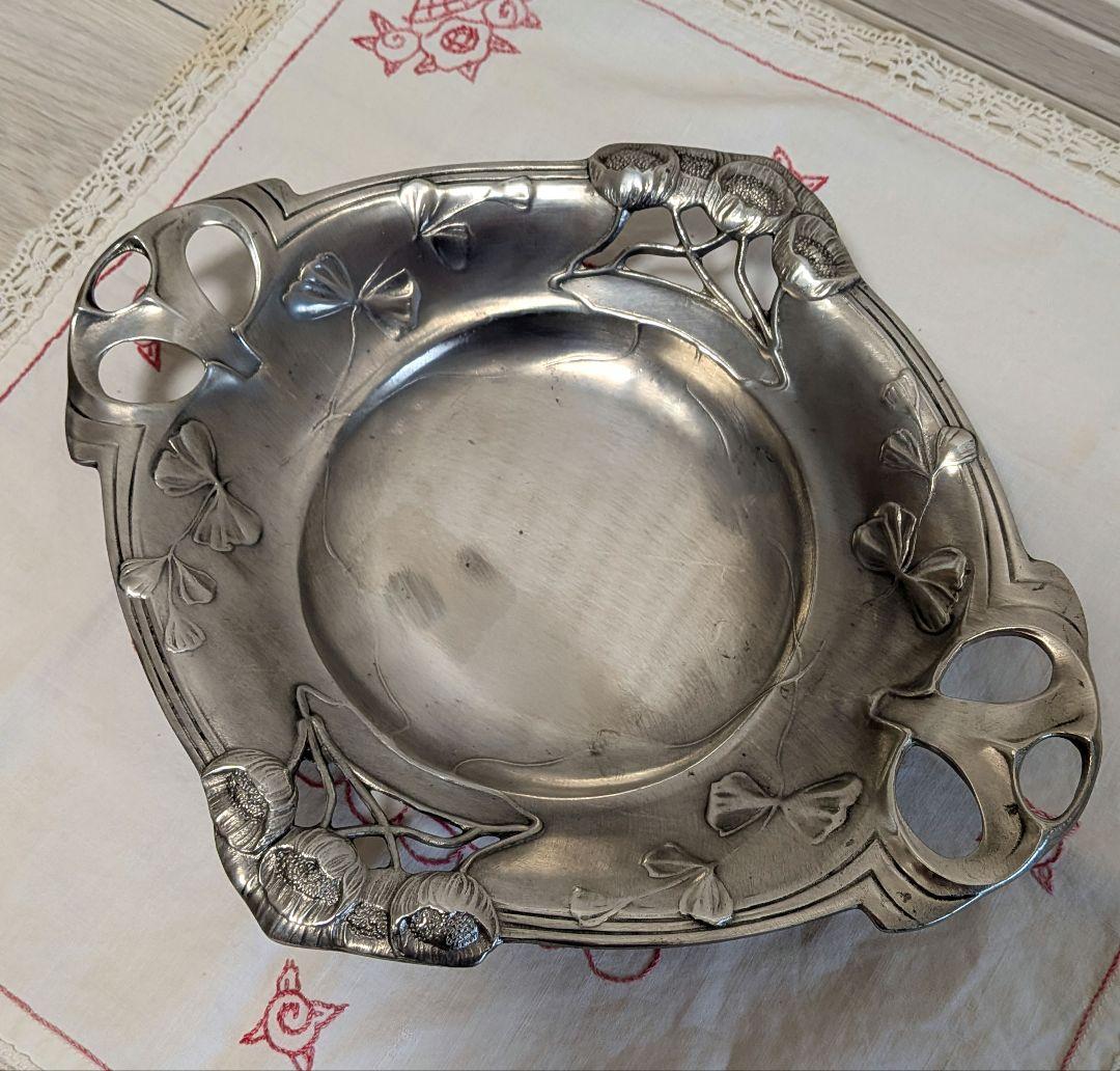 AUSTRIA 持ち手付きボウル トレー 皿 ポピー柄 透かし ピューター製