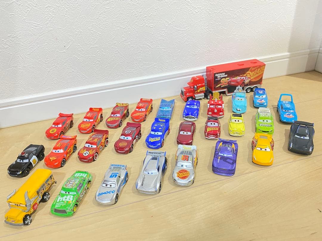 カーズ トミカ 28台 まとめ売り