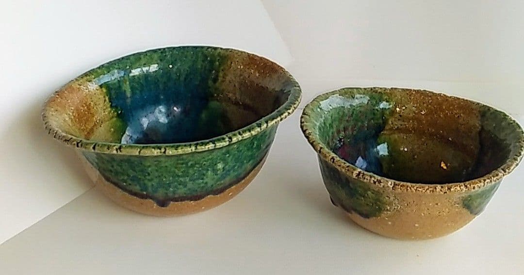 長倉翠子作 大小深鉢 作家の心が感じとれる作品