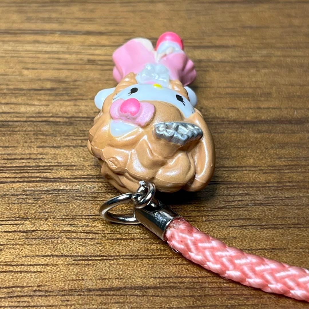 モモエリ×ハローキティ　コラボストラップ