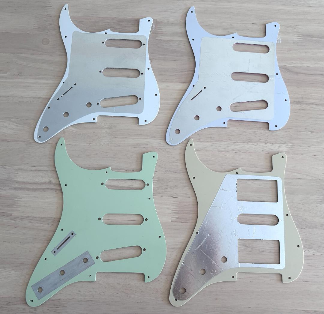 ストラトタイプ・ハードテイル・エレキギター・ボディとネックの