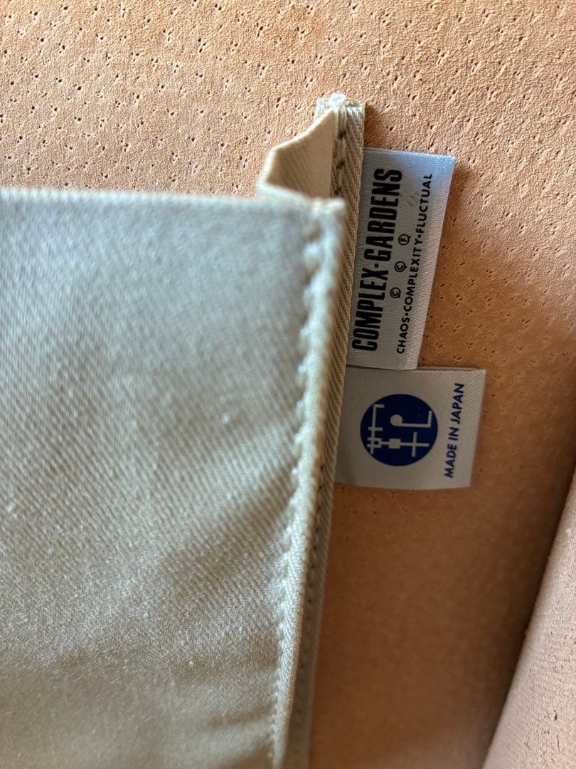 修二さん専用　COMPLEX GARDENS（鍵、ショルダーストラップ付き）