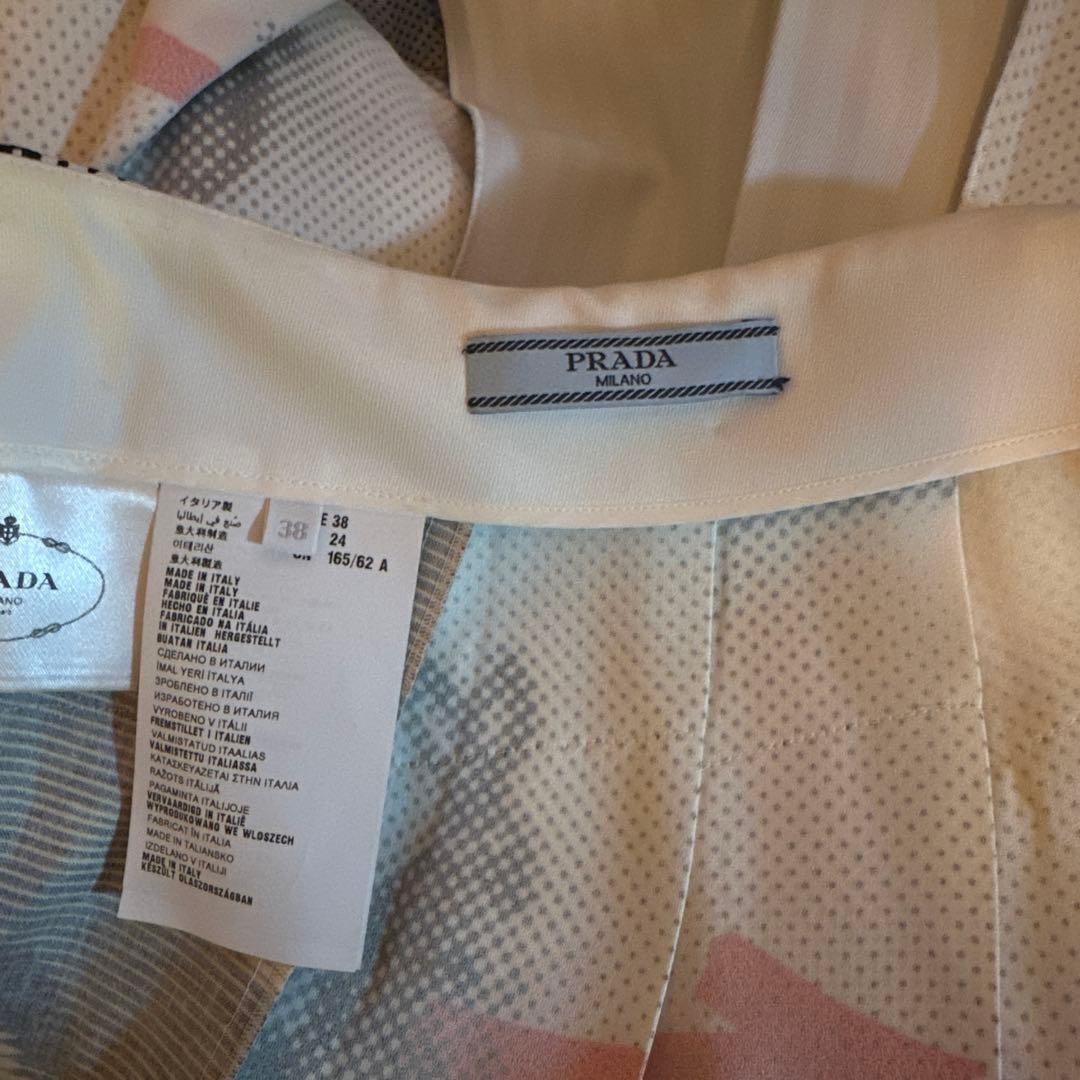 プラダ　プリーツスカート　38サイズ