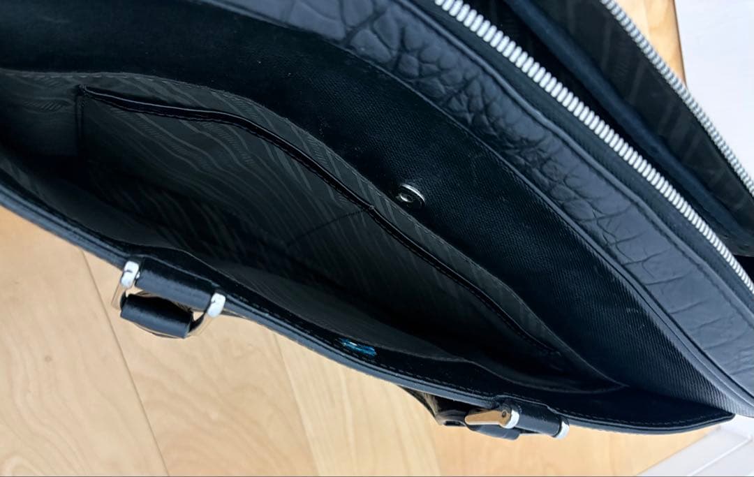 FUJITAKA ブラック レザービジネスバッグ 「やさいいため」