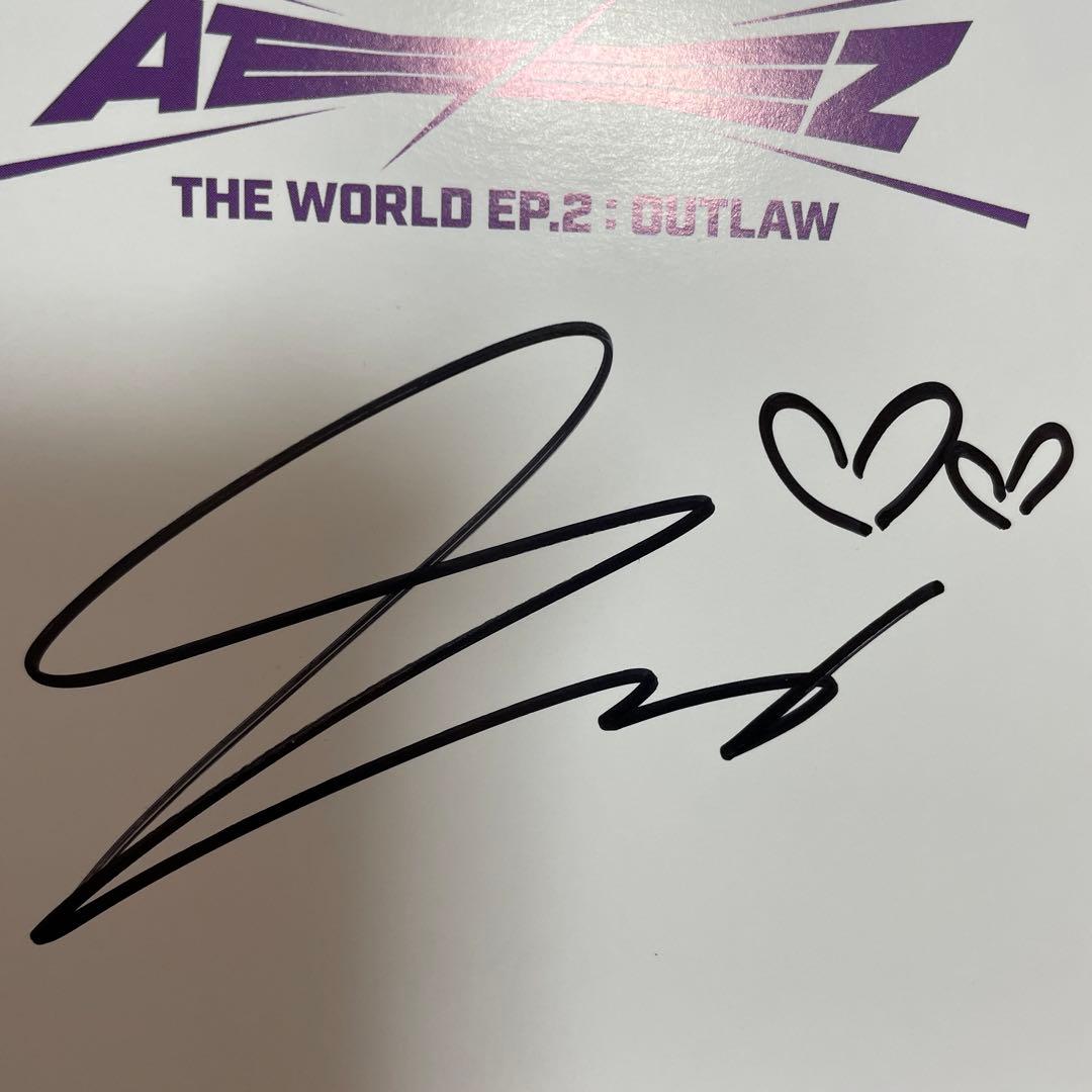 ATEEZ ソンファ 直筆サイン - メルカリ