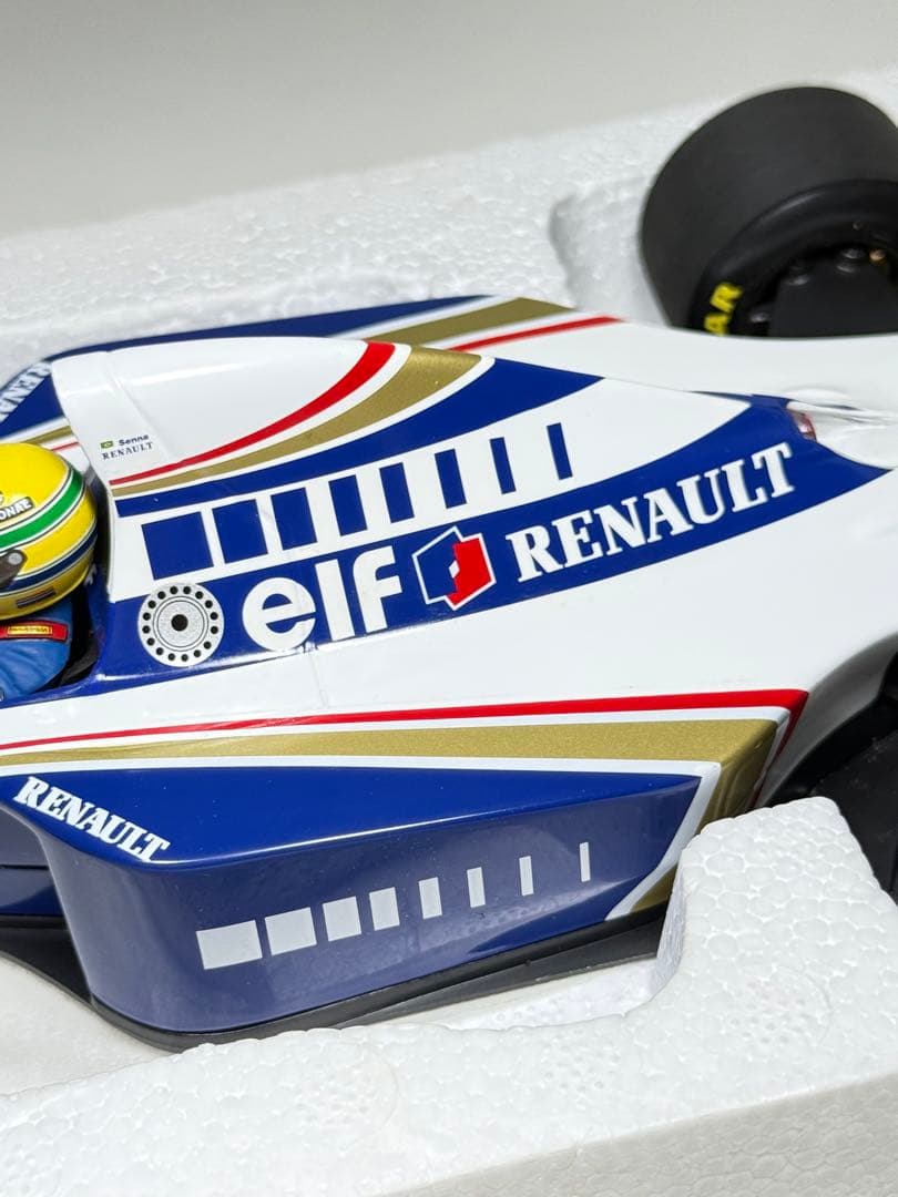 未使用　マクラーレン　アイルトンセナ　1994 FW16 1/18