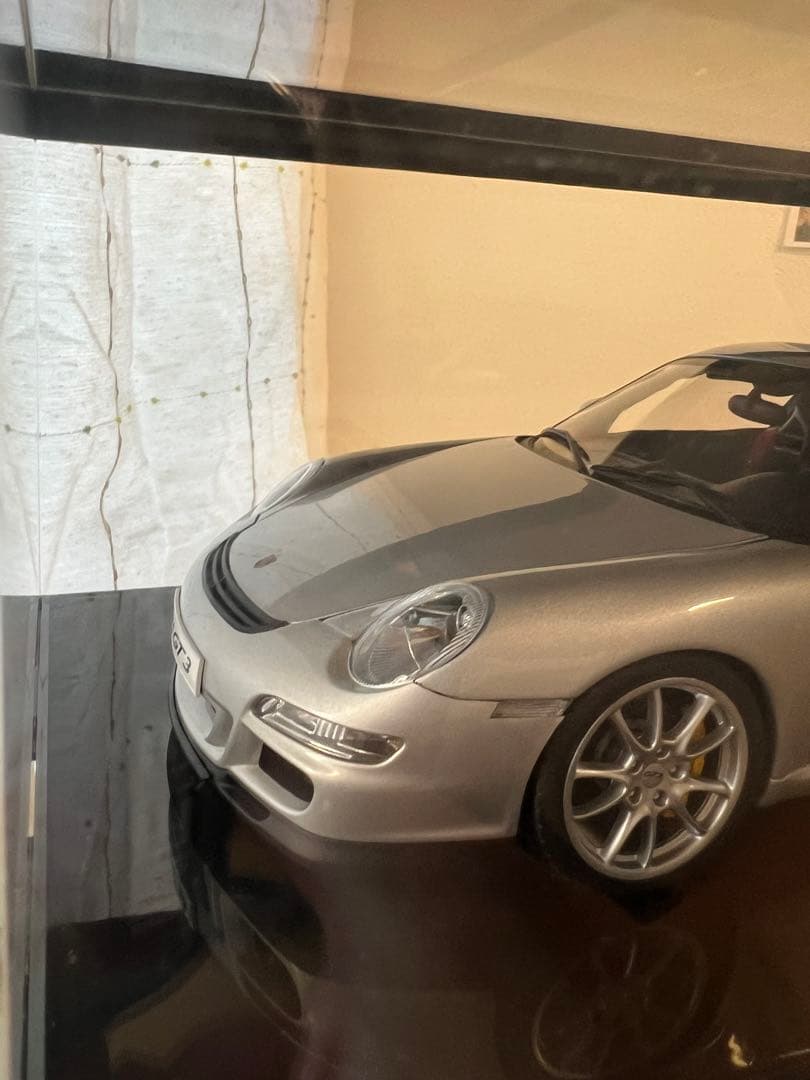 値下げしました。１/18 オートアート 5車種 透明ケース付き