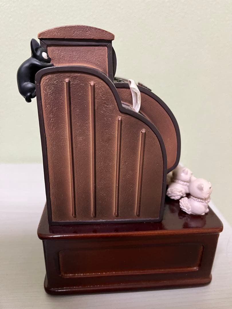 ジジ　オルゴール　魔女の宅急便　お店ばん