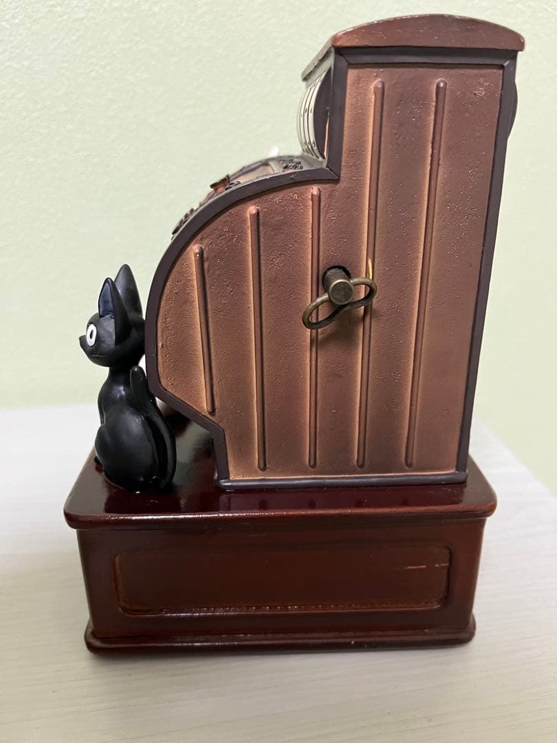 ジジ　オルゴール　魔女の宅急便　お店ばん