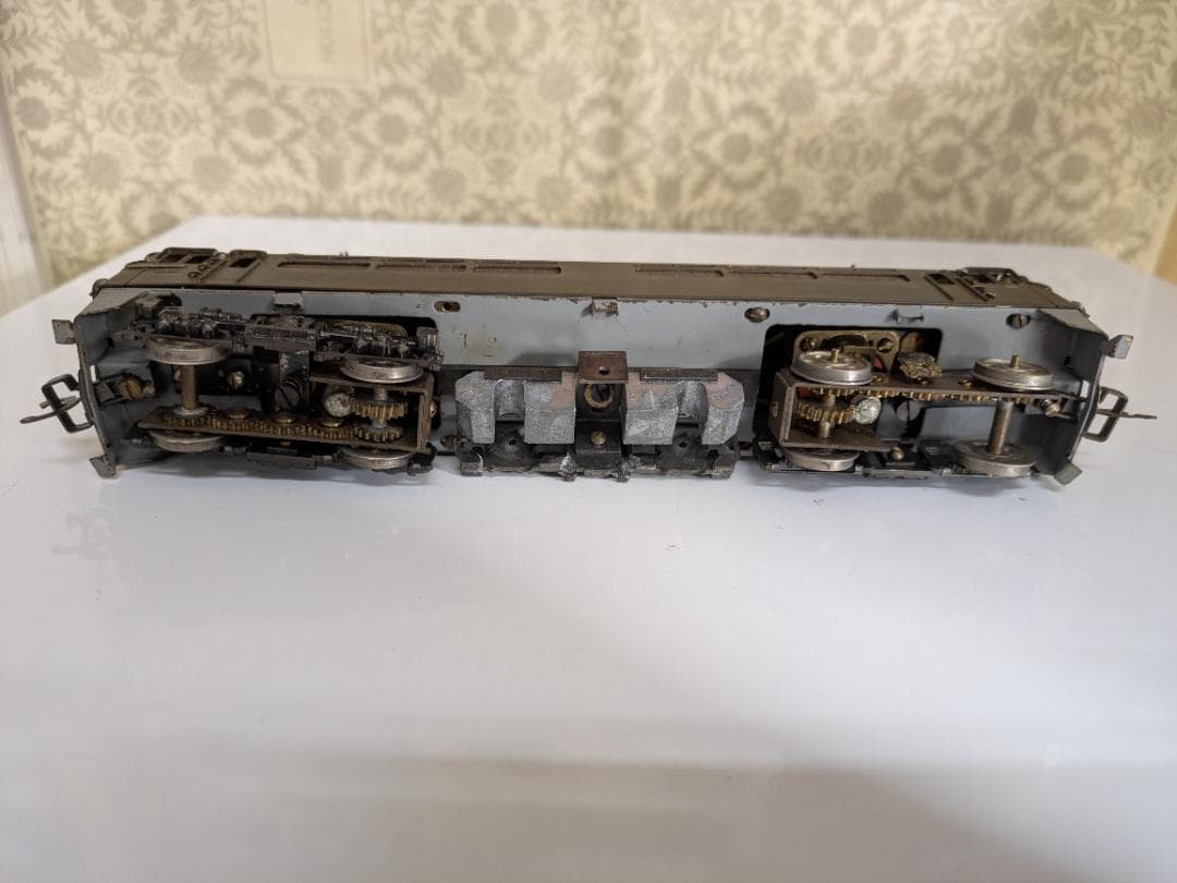 Y【ジャンク品】鉄道模型 EF60形? 電気機関車 欠品あり 部品取り S