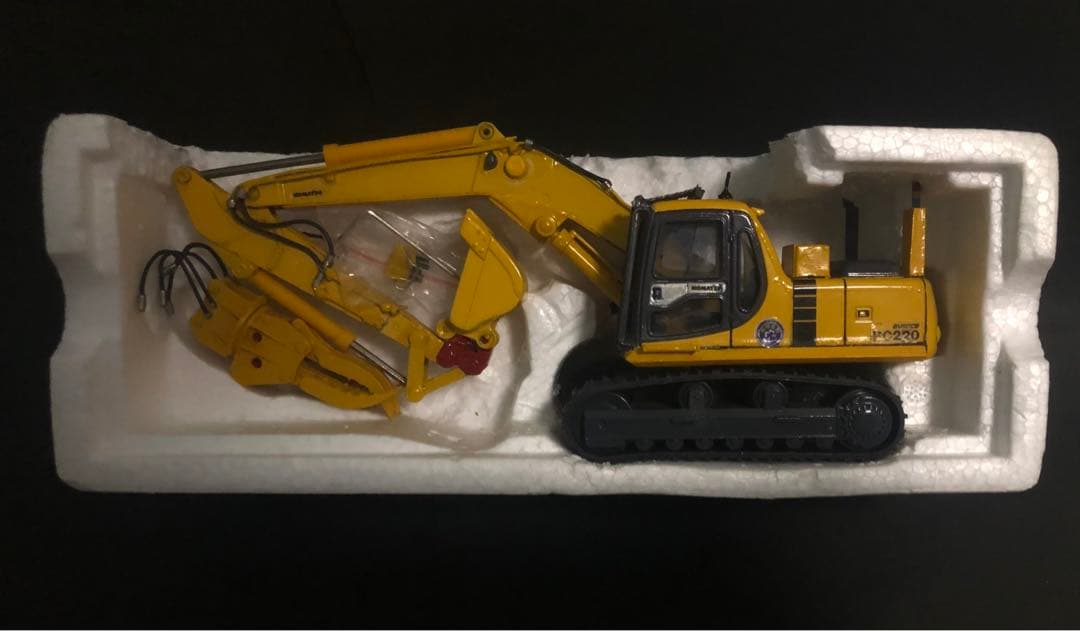 コマツPC220パワーショベル1/43