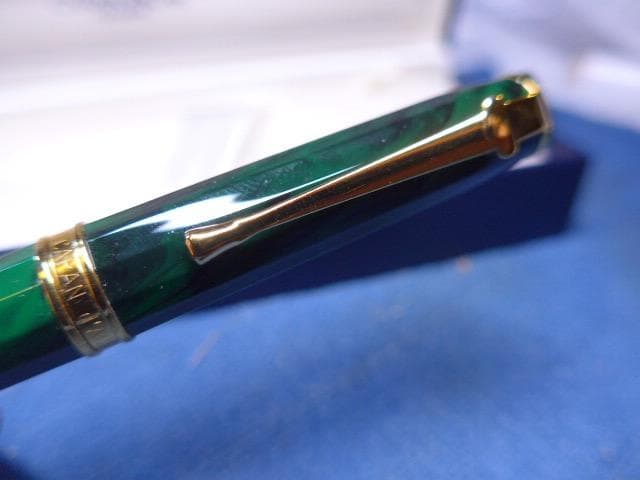 CARAN d´ACHE ボールペン ジュネーブコレクション マーブルグリーン