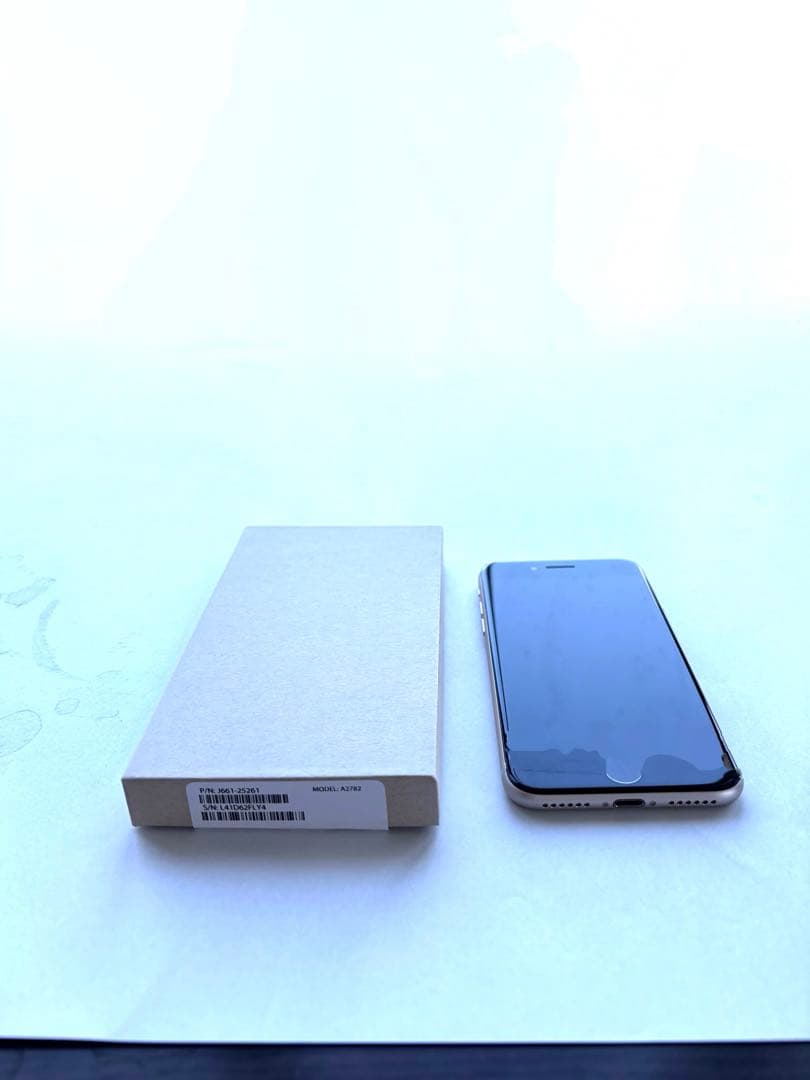 極美品】iPhone SE 第3世代 128GBバッテリー100%SIMフリー - メルカリ