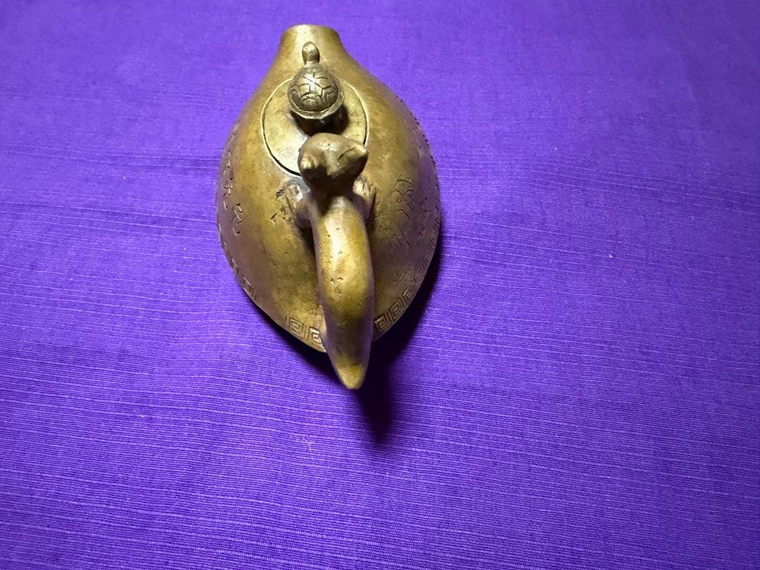 良品　中国古玩　水滴　水差し　亀兎図　黄銅製　時代物　出来抜群　書道具硯筆矢立