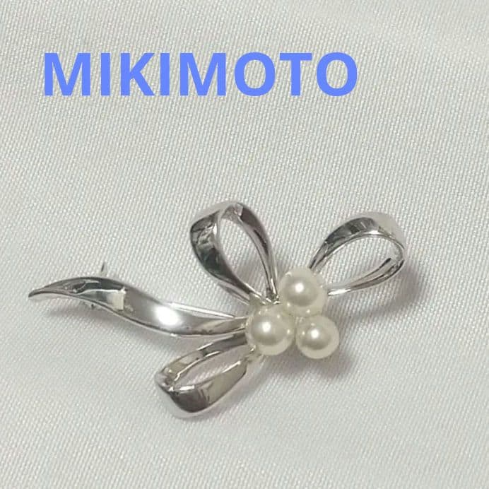 MIKIMOTO ミキモトリボンブローチパール３粒シルバーSV皇室御用達ブランド ☆美品☆ミキモト シルバー パール 5珠 ブローチ 皇室御用達ブランド