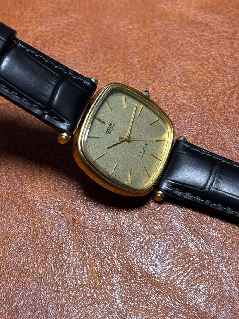 A17 希少 稼動品 SEIKO DOLCE スクエア型　80年代