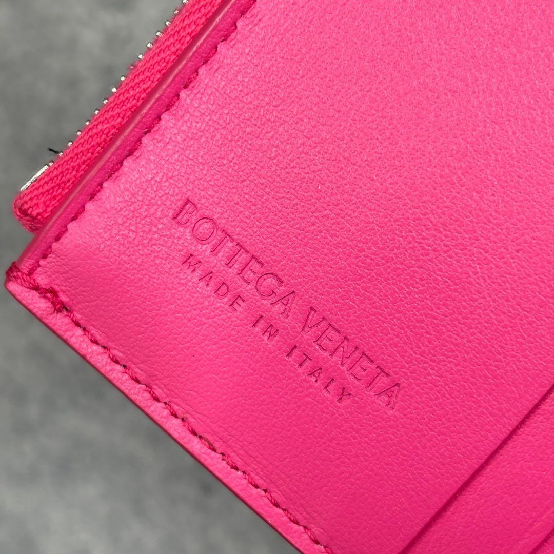 極美品✨現行 ボッテガヴェネタ 三つ折り財布 マキシイントレチャート