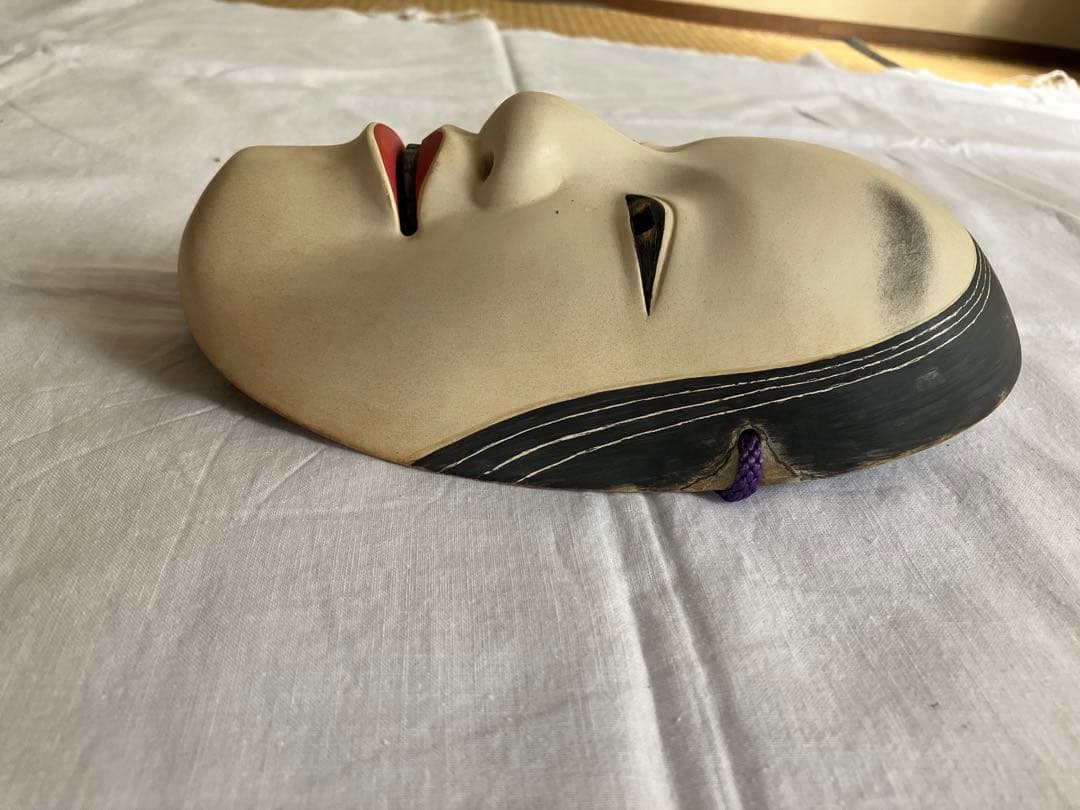 能面 微笑みの木製小面