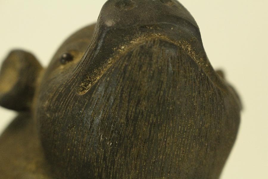 中国美術 紫泥 猪 細密 置物 骨董(LC982)