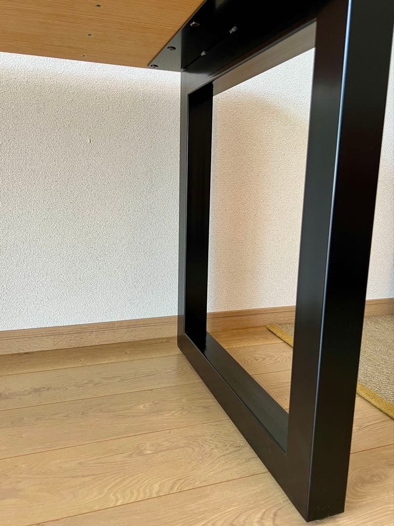 マスターウォール　ワイルドウッドダイニングテーブル　書斎用