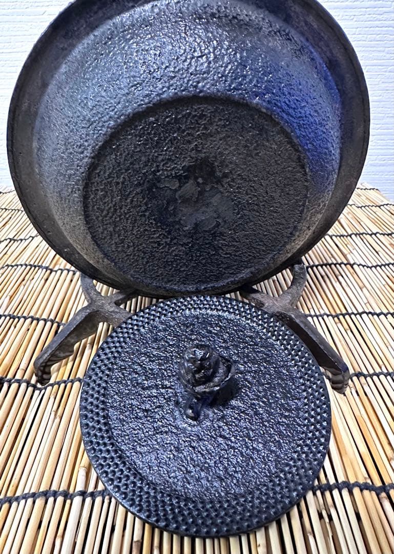 未使用品、長期保管品、栞付　南部岩鋳造　１５型九重アラレ　南部鉄瓶　南部鉄器