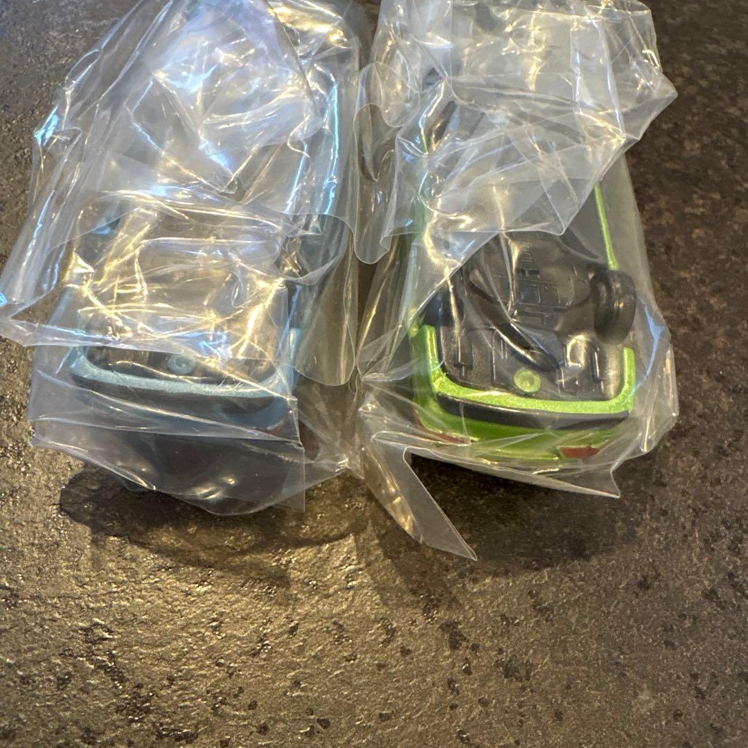 トミカ HYBRID CROWN ReBORN 2個セット