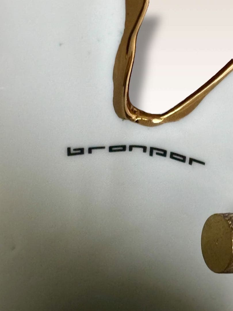 Bronpor スペイン製 デコラティブ花瓶風 ブロンズ装飾 グリーン - 工芸