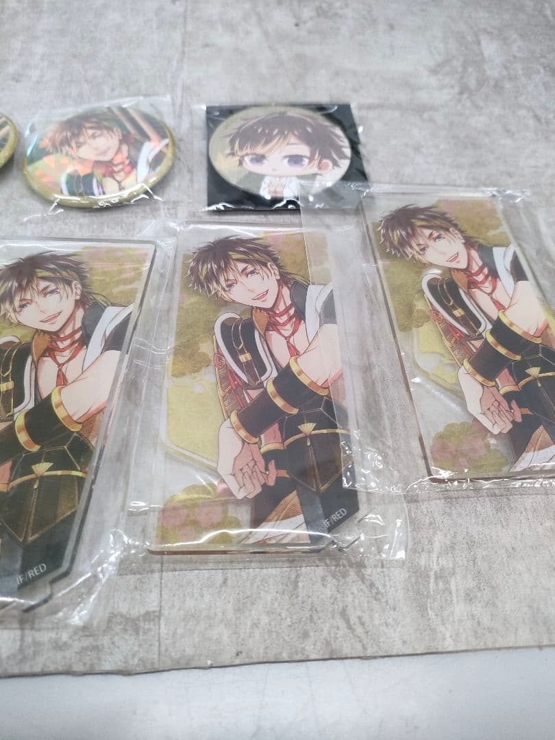 ビルシャナ戦姫 忠信 缶バッジ/アクスタ まとめ