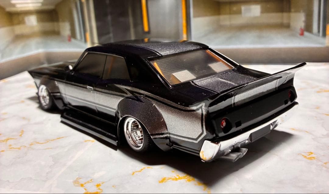 アオシマ1/24 プラモデル完成品 330セドリック 街道レーサー 1/24