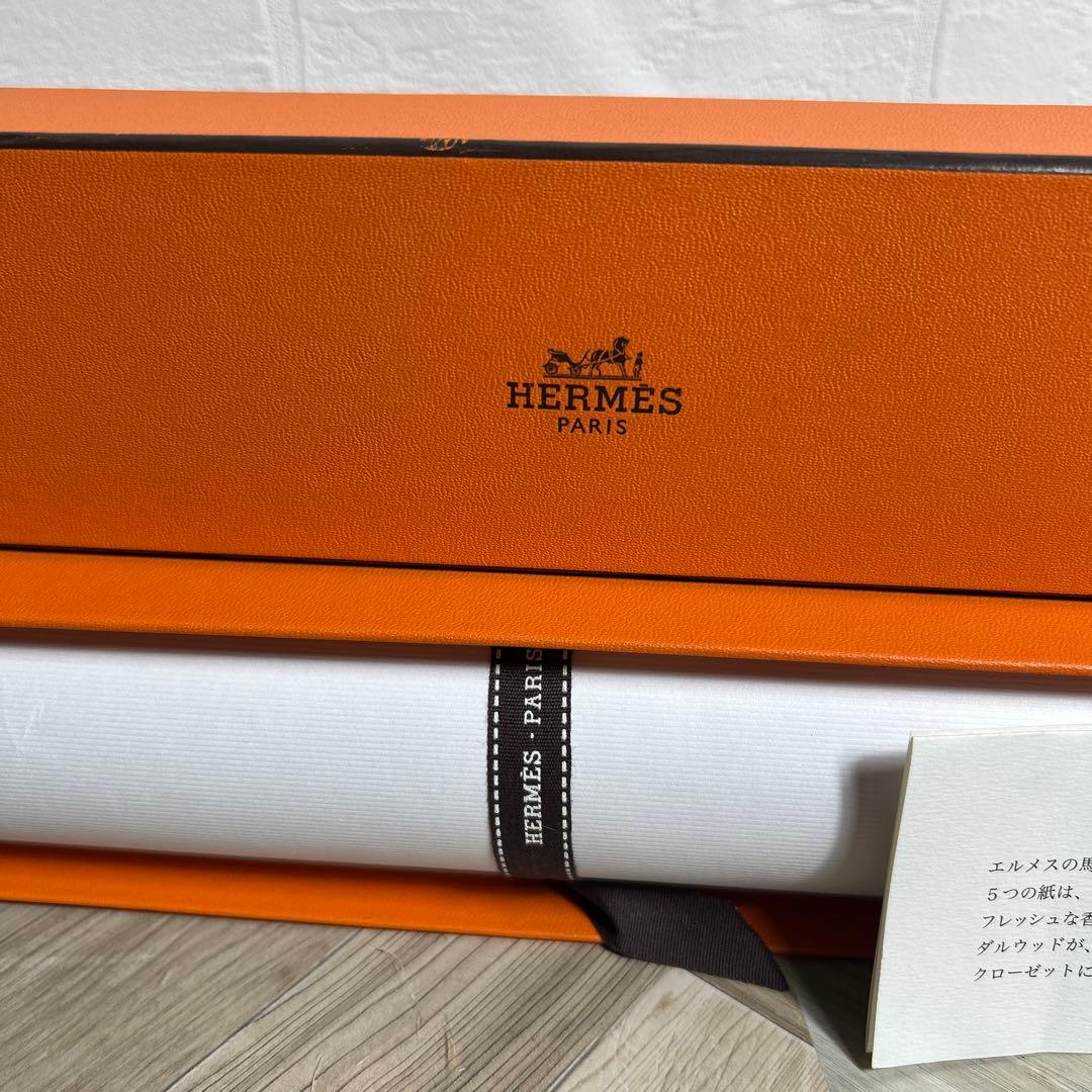 【HERMES】エルメス 香り付きペーパー パフュームシート 紙 白