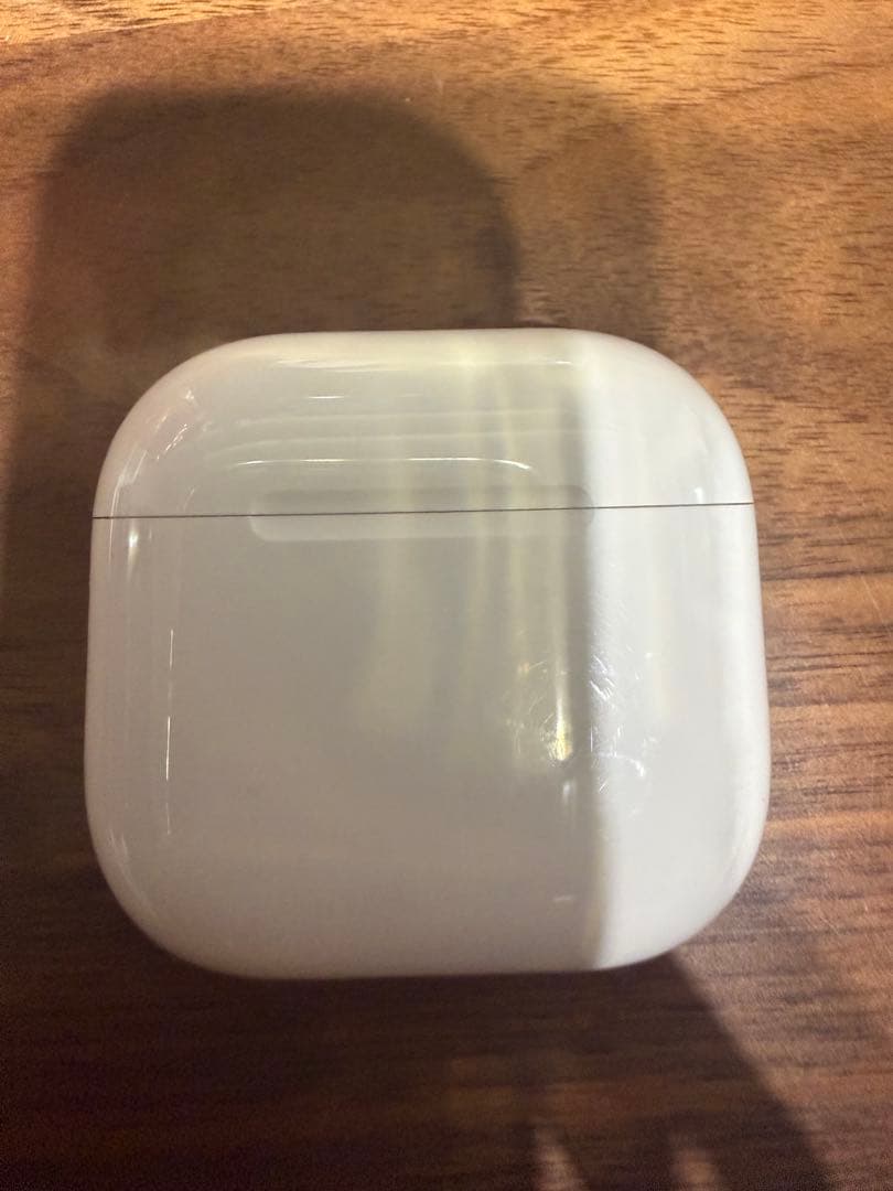 Apple AirPods4 ノイズキャンセリングなし 本体 ケースのみ Apple AirPods4 ノイズキャンセリングなし 本体 ケースのみ Apple