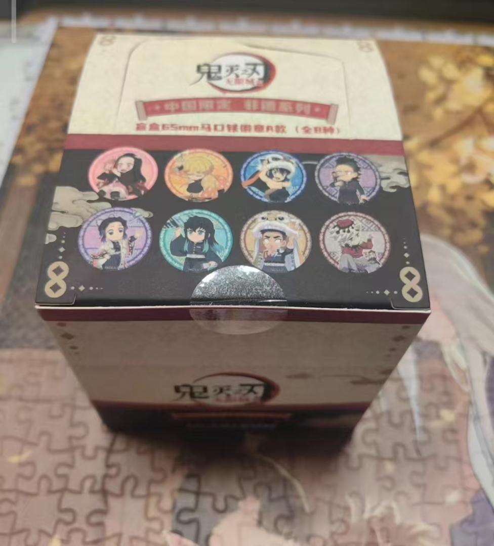 鬼滅の刃 中国限定グッズ 缶バッジド A ver. BOX(8個入り)