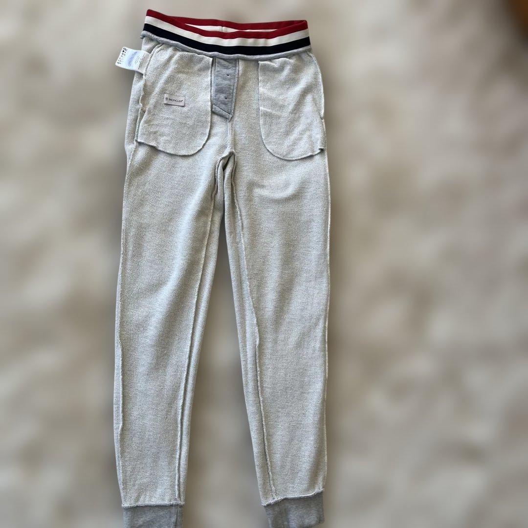 モンクレール　セットアップ　スウェット　正規品　パーカー　パンツ　グレー