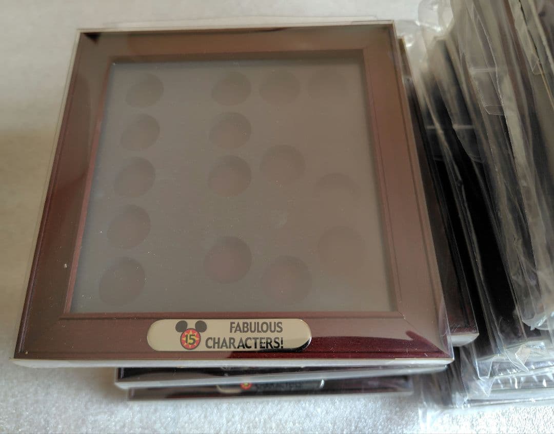 【未使用未開封】225個 全種　ディズニーストア15周年　飾りボタン