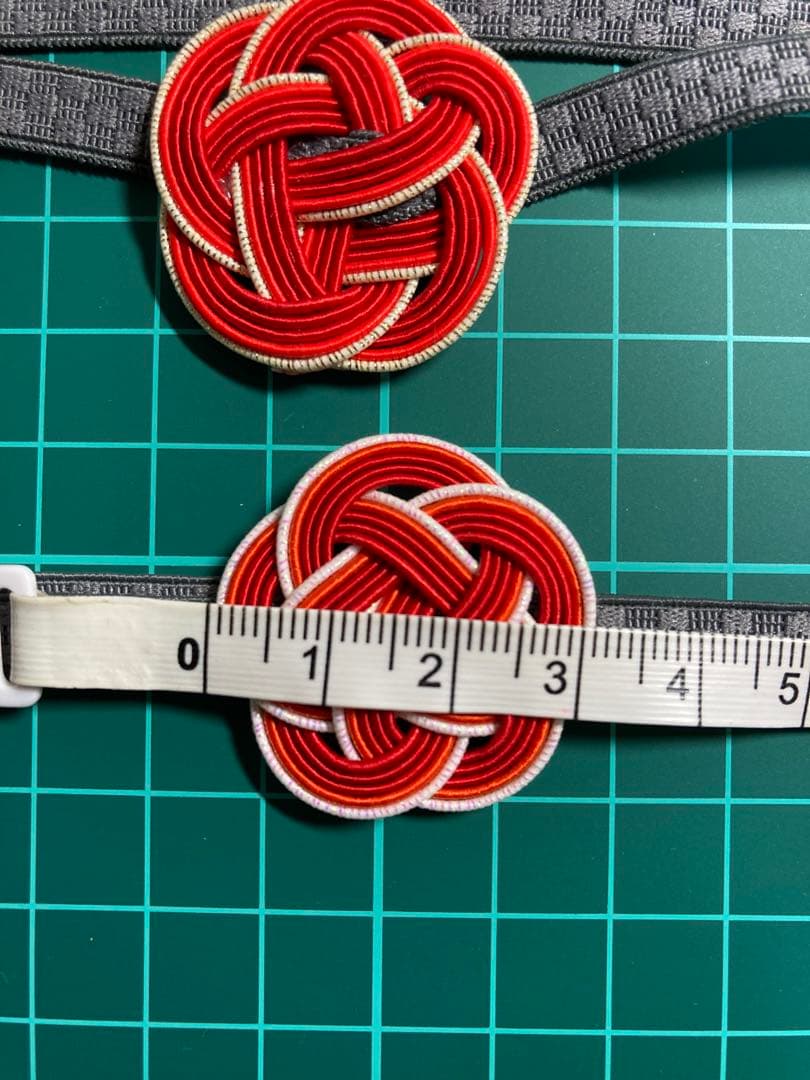 水引パーツ　meredithページ