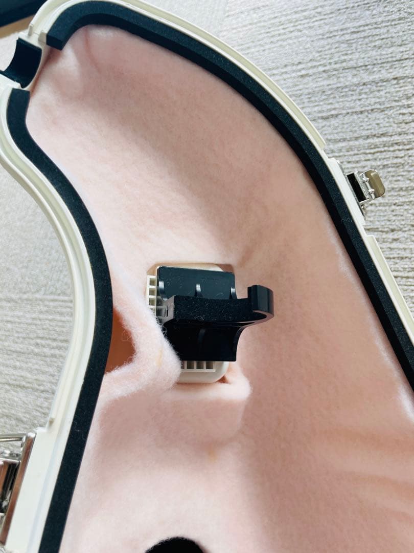 アルトサックス消音機、e-Sax (ホワイト)