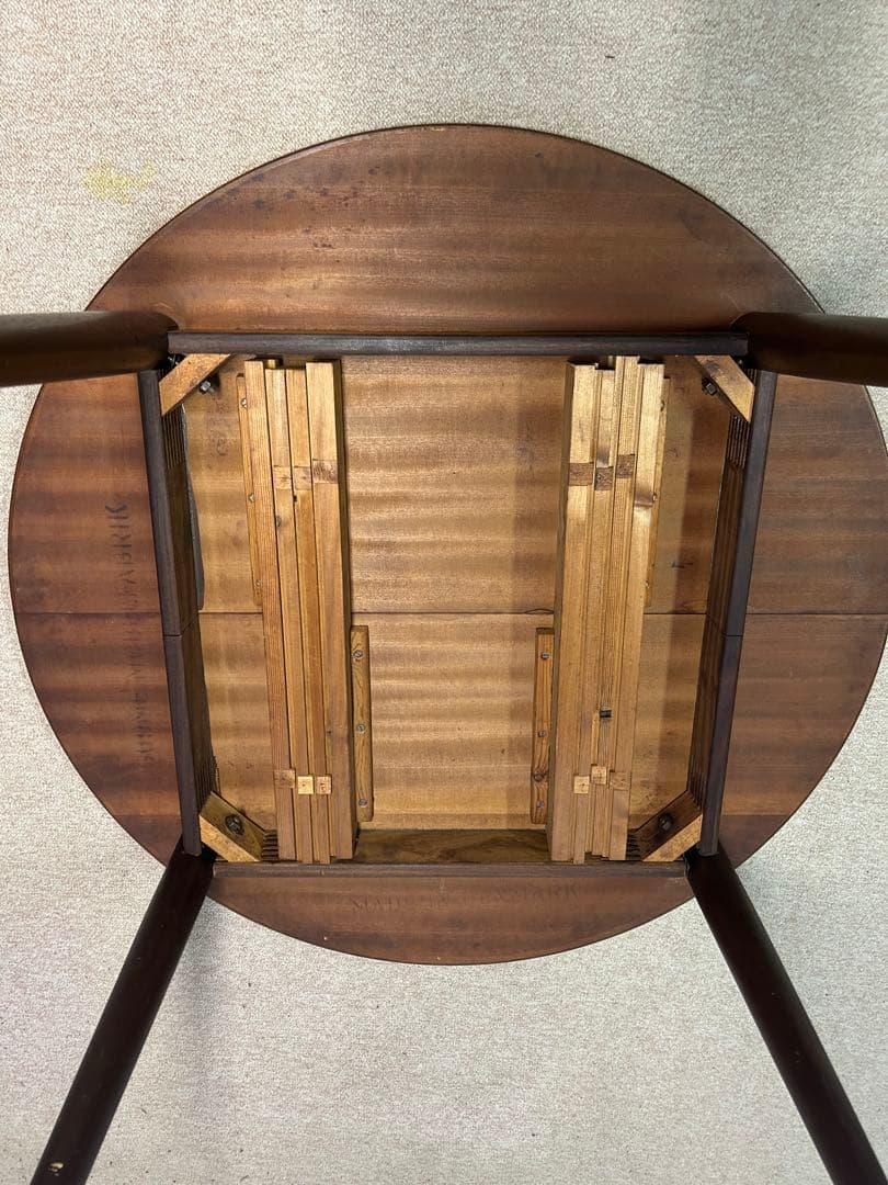 ダイニングテーブル a.y