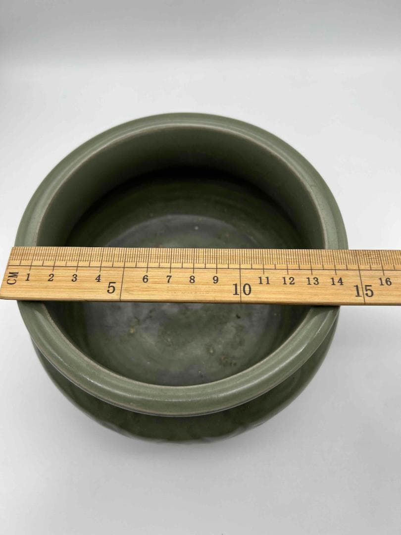 明時代 青磁 龍泉窯花卉文簋形香炉(E-75)