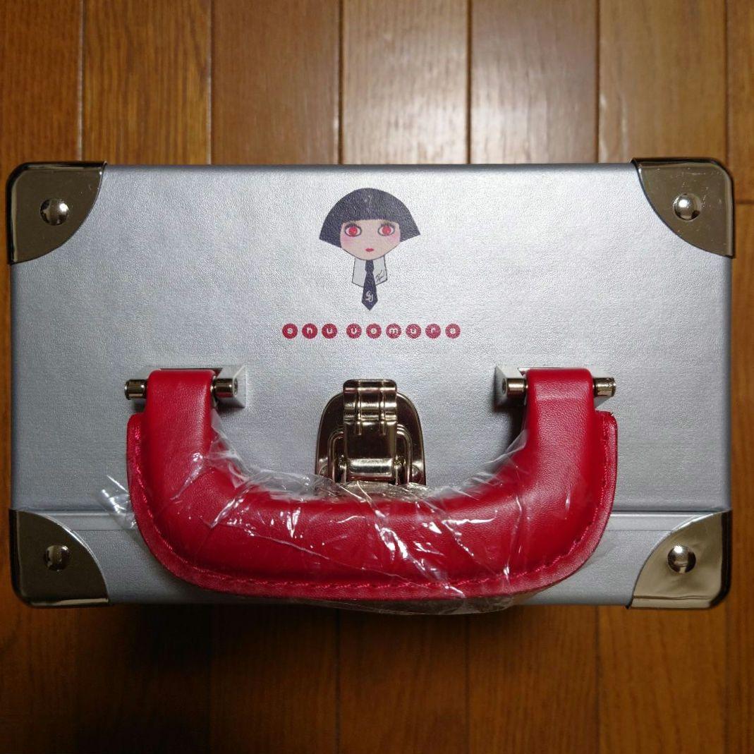 シュウウエムラ カールラガーフェルド コラボ メイクボックス