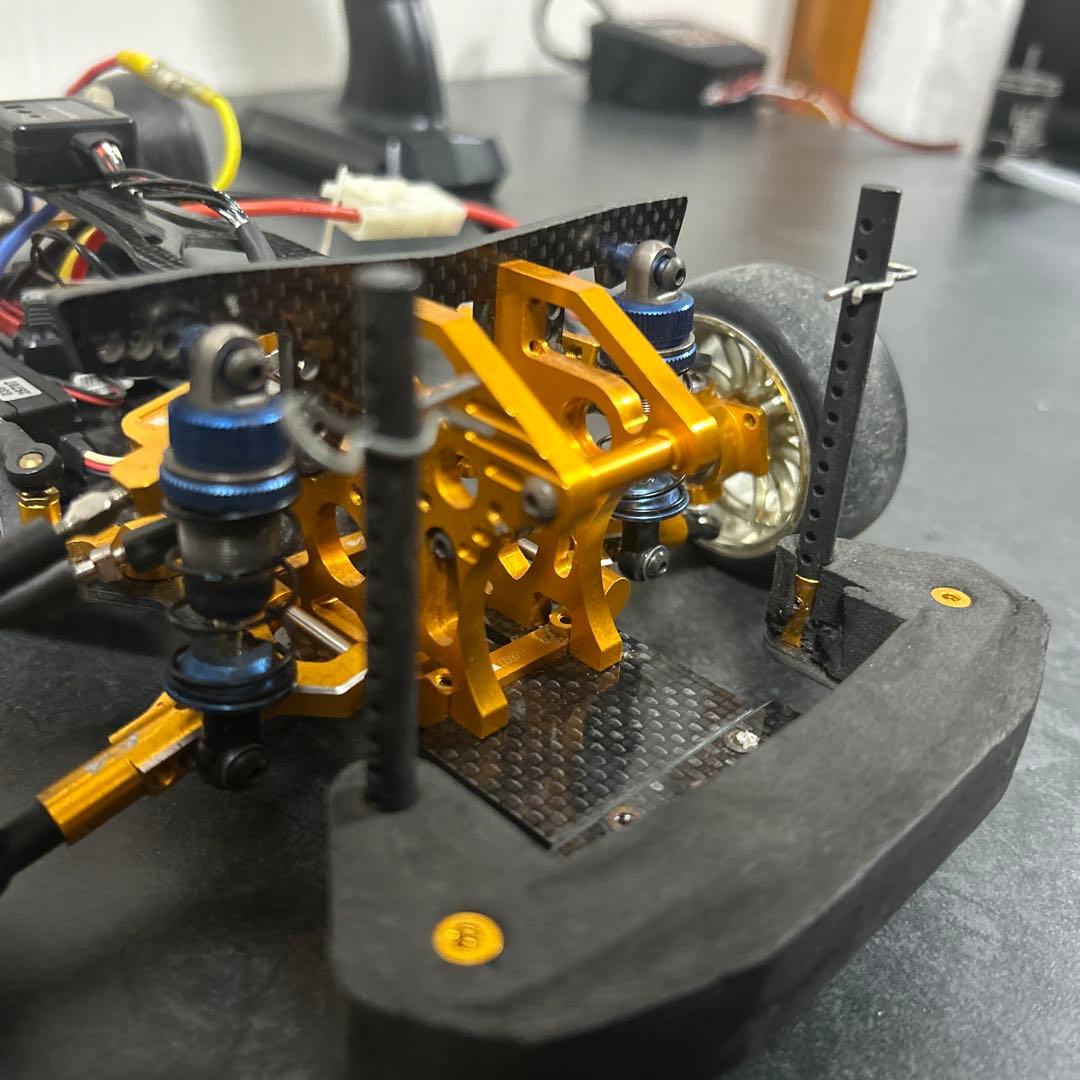 ラジドリ TA-05 VDF ゴールド 魔改造シャーシ 2駆 RWD化