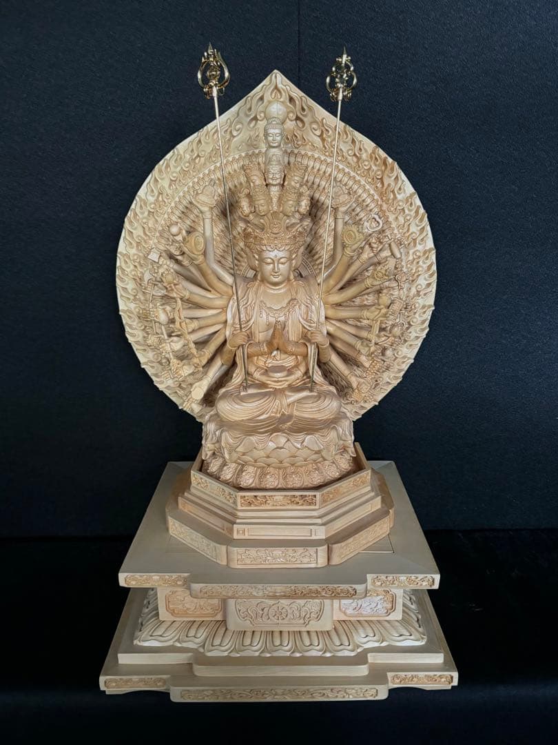 大型 高37cm 仏教工芸品 総楠製 井波彫刻 一刀彫 極上彫 九龍観音