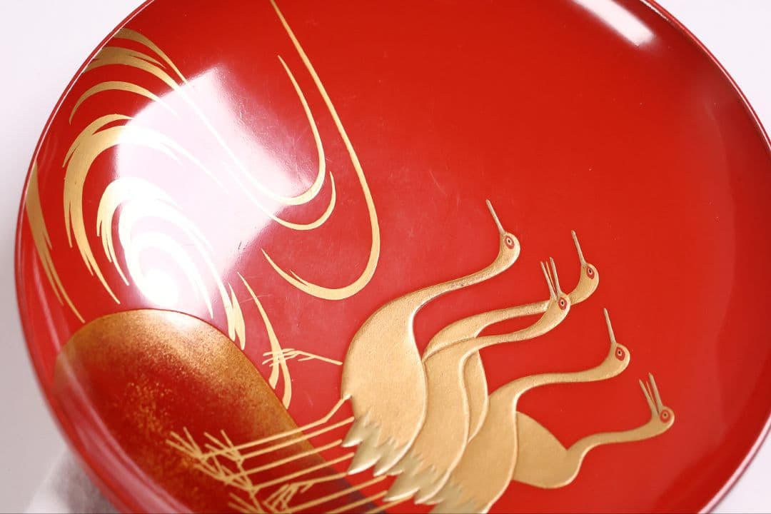 CM373】時代木製漆器 光琳写 金蒔絵 群鶴図 朱塗 引盃 五